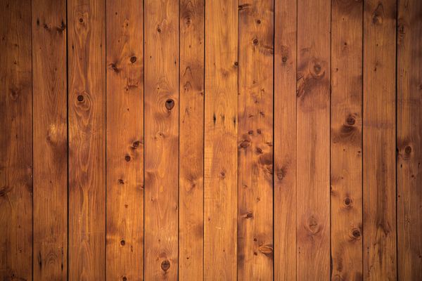 Jak dbać o konstrukcje wykonane z klejonego drewna?